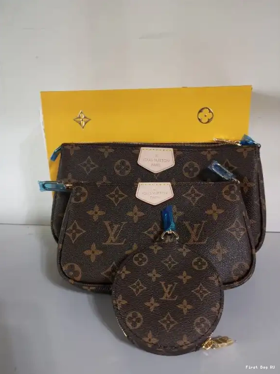 First bag MULTI EXCHANELUSIVE LOUIS DIGITAL PRELAUNCH VUITTON POCHETTE ACCESSOIRES - 0508